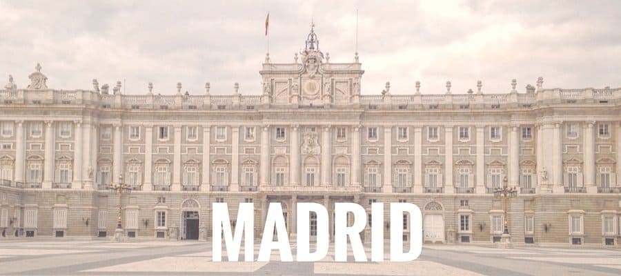 A flexible 2-3 week Spain itinerary including what to see, where to stay (actual Airbnb reviews), how to get around + other handy tips!