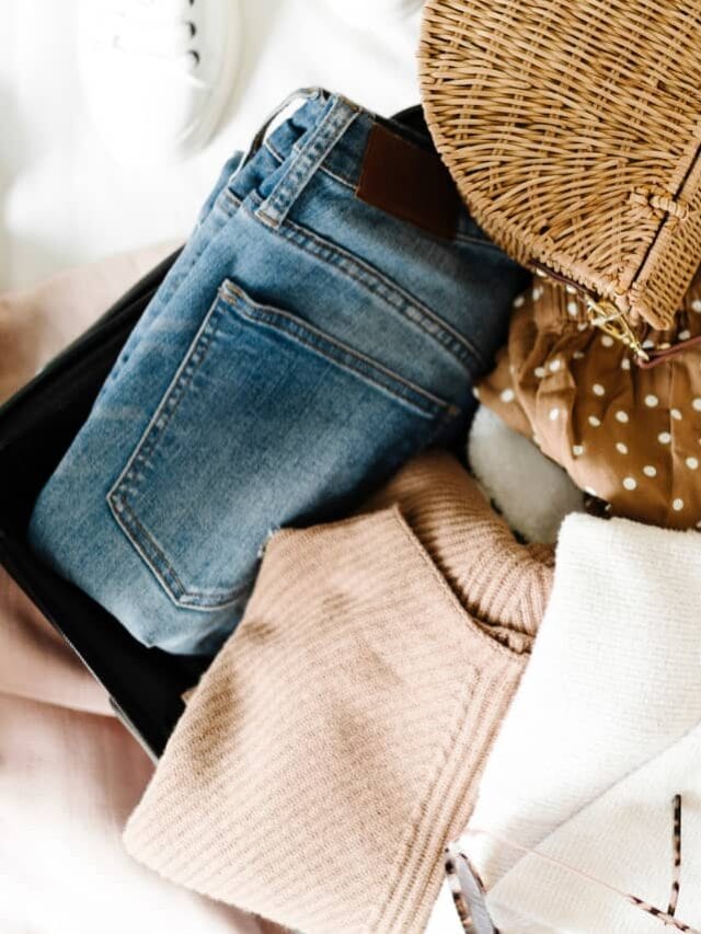 cropped-How-To-Declutter-Your-Closet-11.jpg