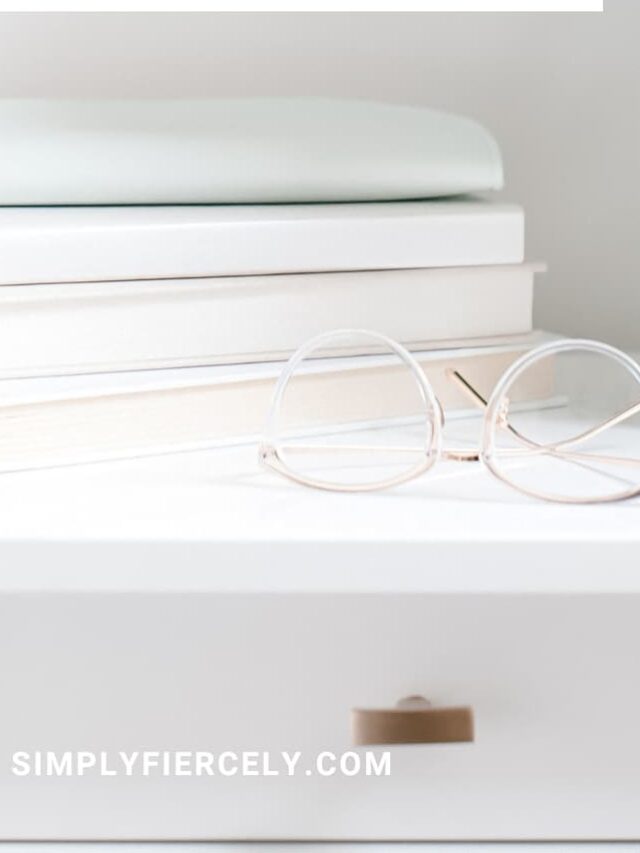 cropped-5-Things-I-Wish-I-Knew-Before-I-Started-Decluttering-Main-Pin-1.jpg